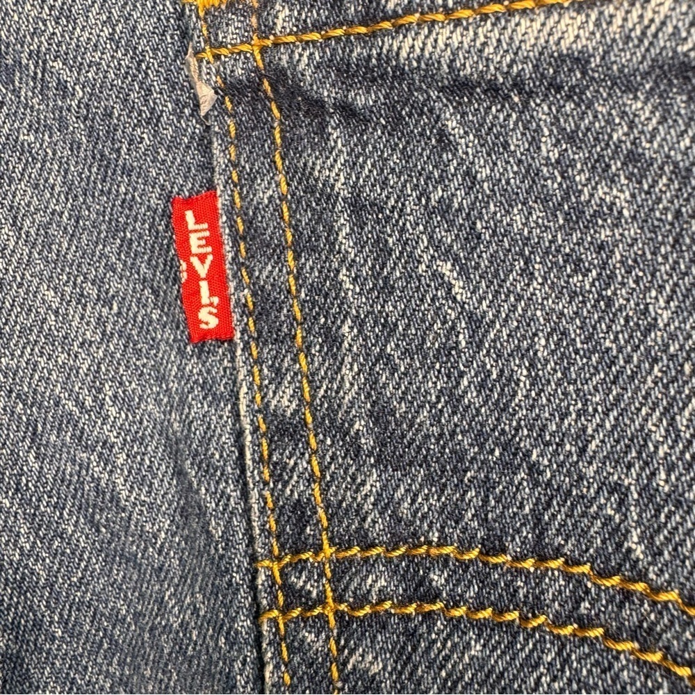 Levi's 70s High Rise Flare Jeans Size 32 - Picture 11 of 16
